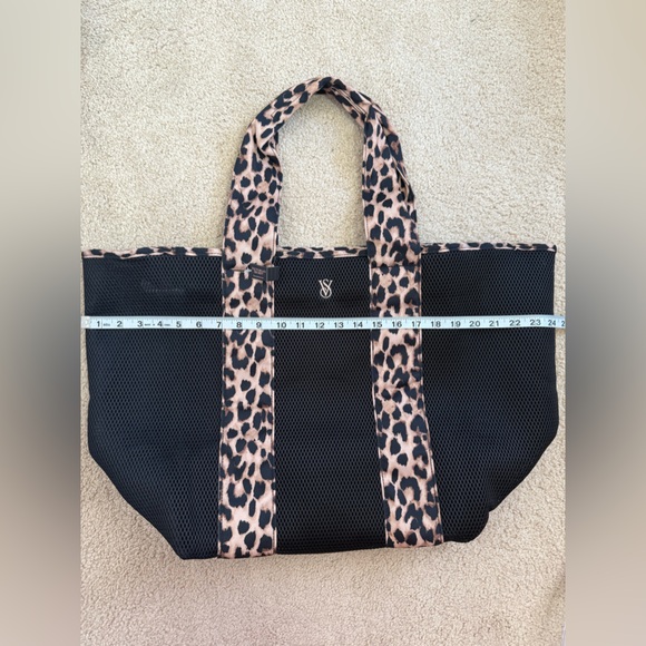 Victoria’s Secret mesh shopper with leopard accent cheetah  handles - Picture 5 of 8